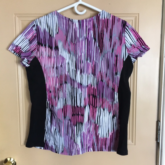 Scrub Top - Picture 2 of 3